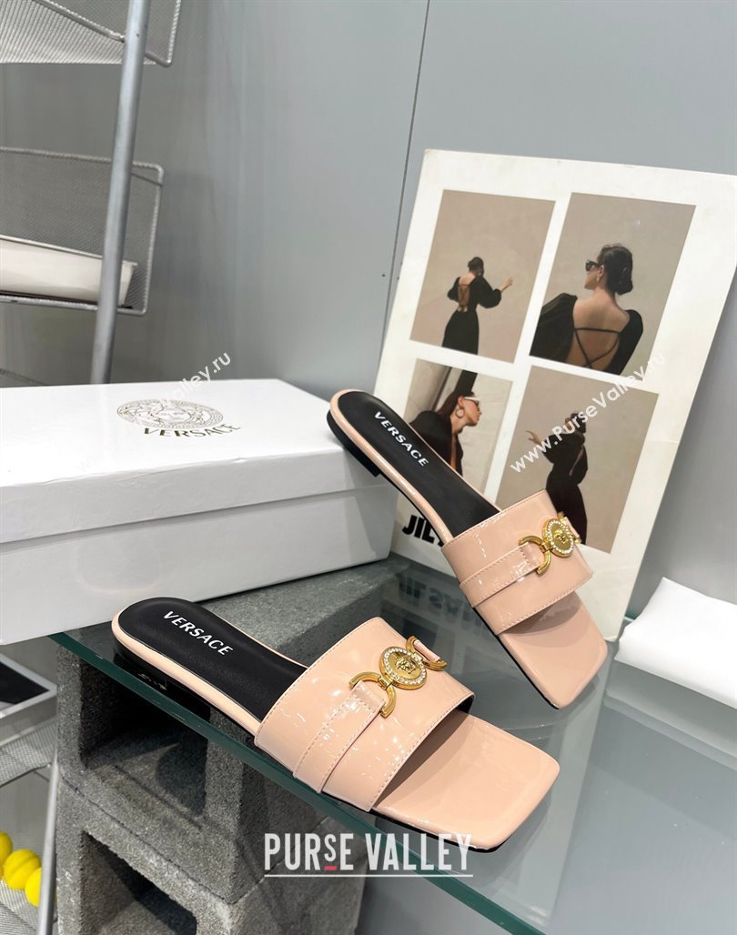 Versace Patent Leather Flat Slide Sandals Nude 2024 0506 (MD-240506132)