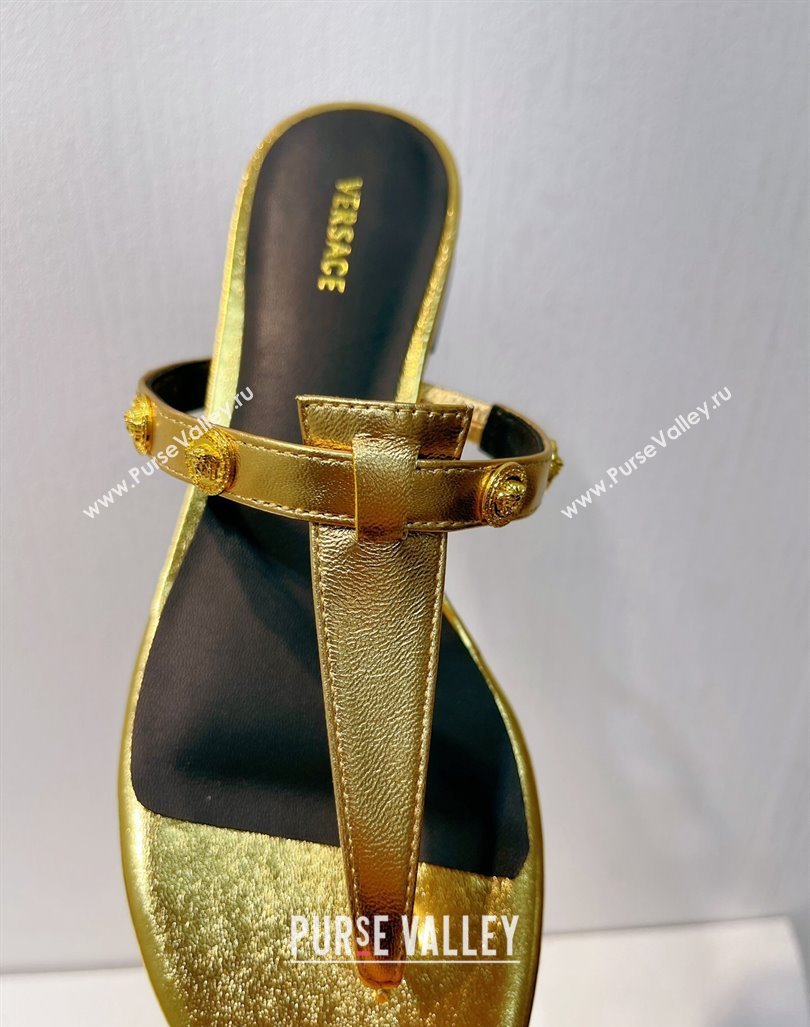 Versace Medusa Calfskin Flat Thong Slides Sandal with Logo Charm Gold 2024 0612 (MD-240612162)