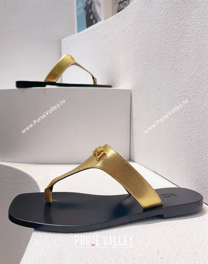 Versace Medusa 95 Calfskin Flat Thong Slides Sandal Gold 2024 0612 (MD-240612143)