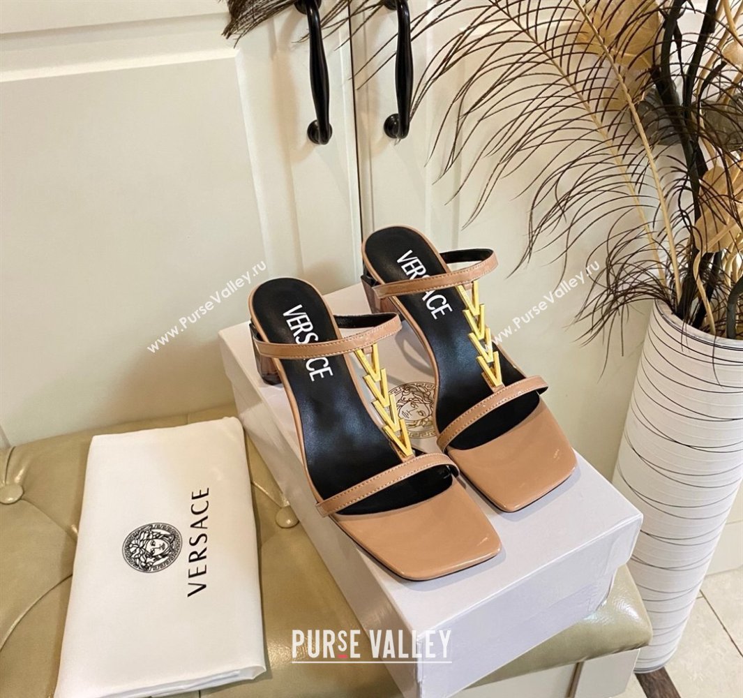 Versace Patent Leather Fragrance Heel Slides Sandal with V-Chain Beige 2025 0429 (MD-250429005)