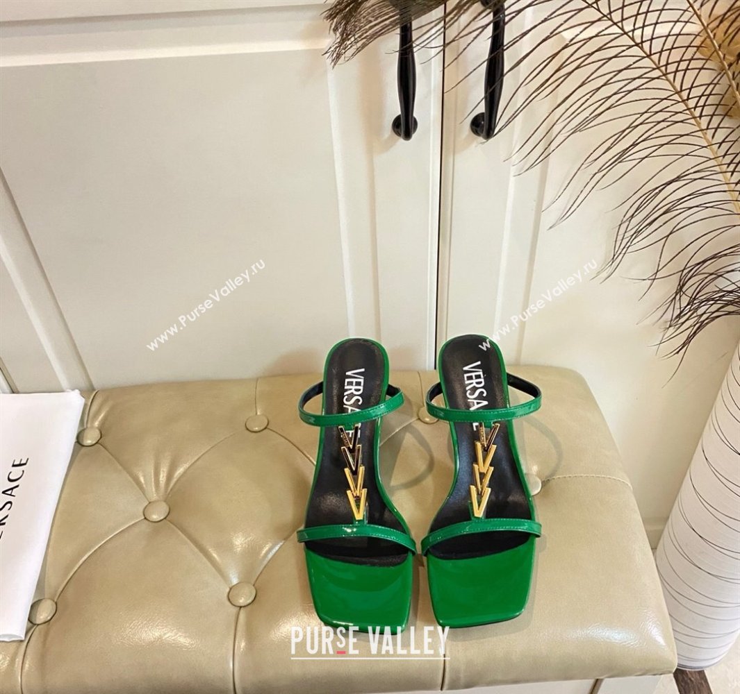 Versace Patent Leather Fragrance Heel Slides Sandal with V-Chain Green 2025 0429 (MD-250429006)