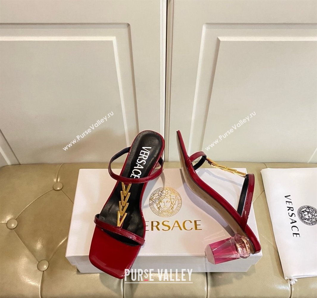 Versace Patent Leather Fragrance Heel Slides Sandal with V-Chain Dark Red 2025 0429 (MD-250429008)