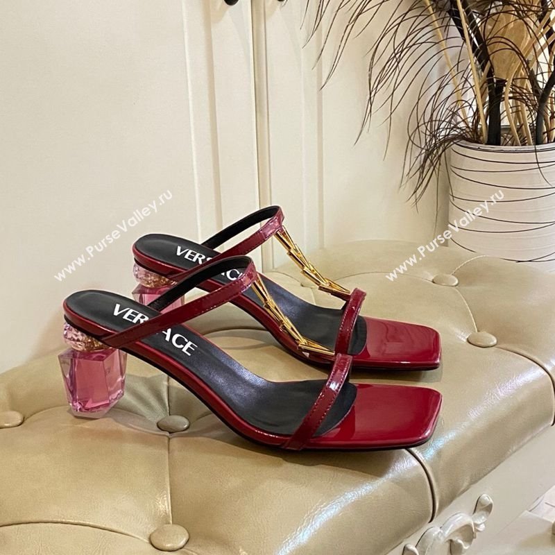 Versace Patent Leather Fragrance Heel Slides Sandal with V-Chain Dark Red 2025 0429 (MD-250429008)