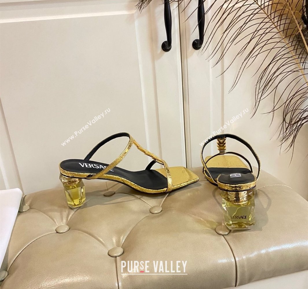 Versace Patent Leather Fragrance Heel Slides Sandal with V-Chain Gold 2025 0429 (MD-250429009)