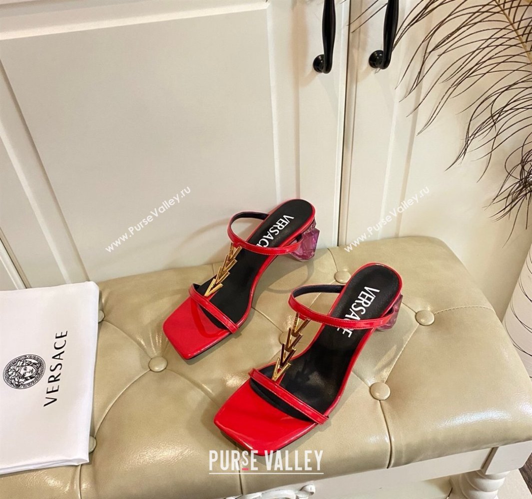 Versace Patent Leather Fragrance Heel Slides Sandal with V-Chain Bright Red 2025 0429 (MD-250429011)