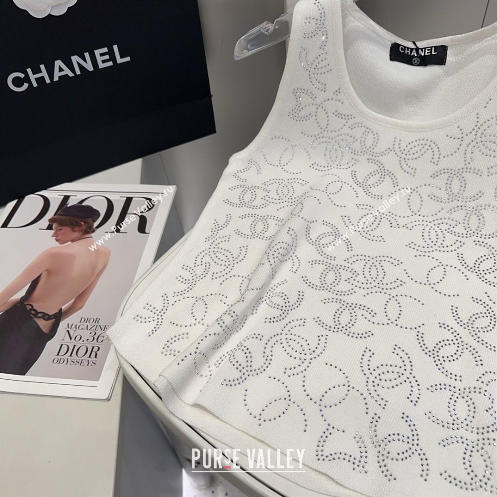 Chanel Knit Vest with Strass CC White 2025 0314 (SHI-250314033)