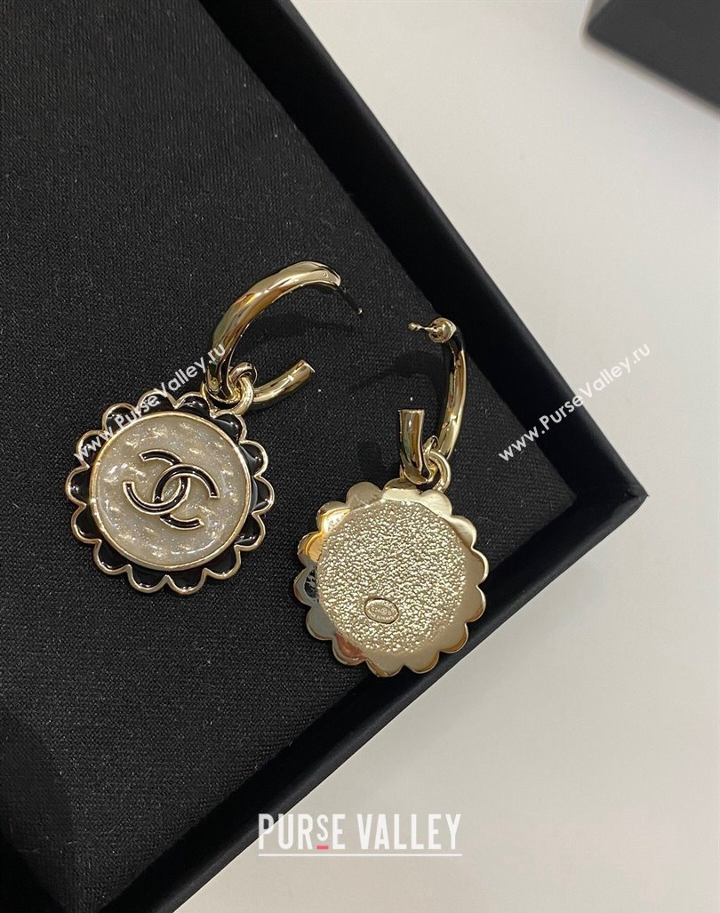 Chanel Round Short Earrings Black 2024 0821 (YF-240821026)