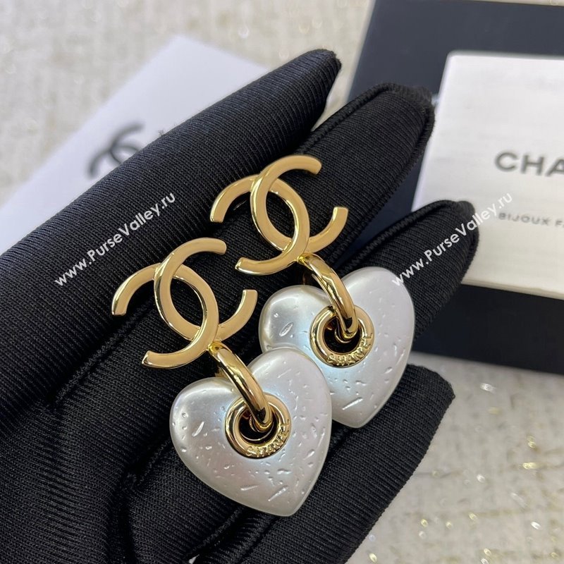 Chanel CC Short Earrings White 2024 CH082104 (YF-240821051)