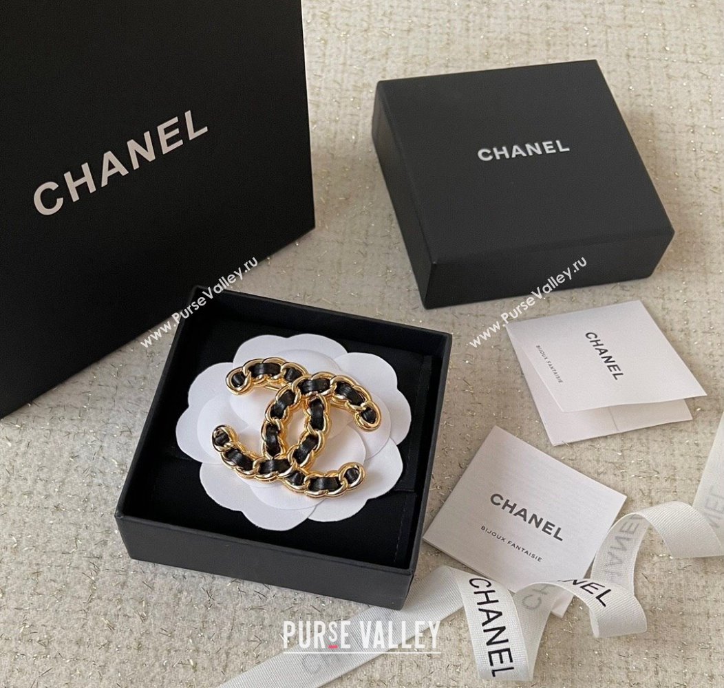 Chanel Chain and Leather CC Brooch Black 2024 1126 (YF-241126031)