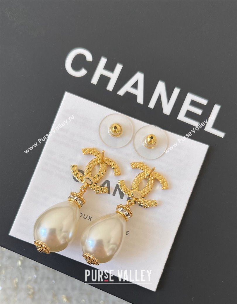 Chanel Pearl Short Earrings 2024 1126 51 (YF-241126051)