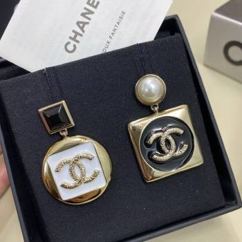 Chanel Short Earrings White/Black 2026 CH011001 (YF-260110011)