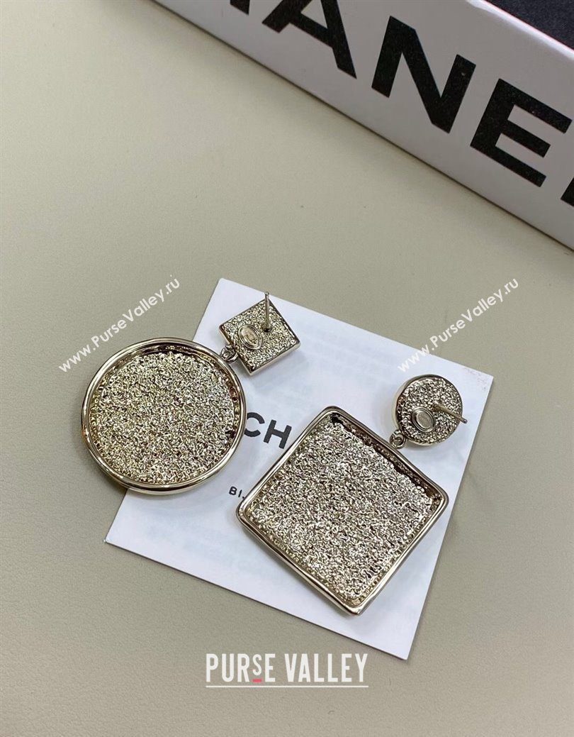 Chanel Short Earrings White/Black 2026 CH011001 (YF-260110011)