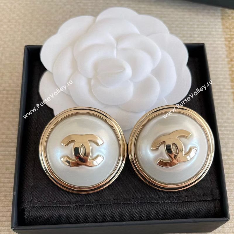Chanel Large Studs Earrings White 2026 0108 (YF-260108114)