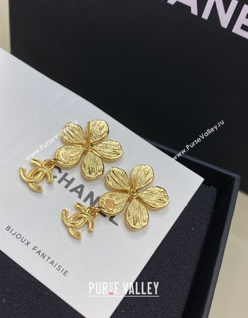 Chanel Camellia Bloom Short Earrings Gold 2026 0108 (YF-260108116)