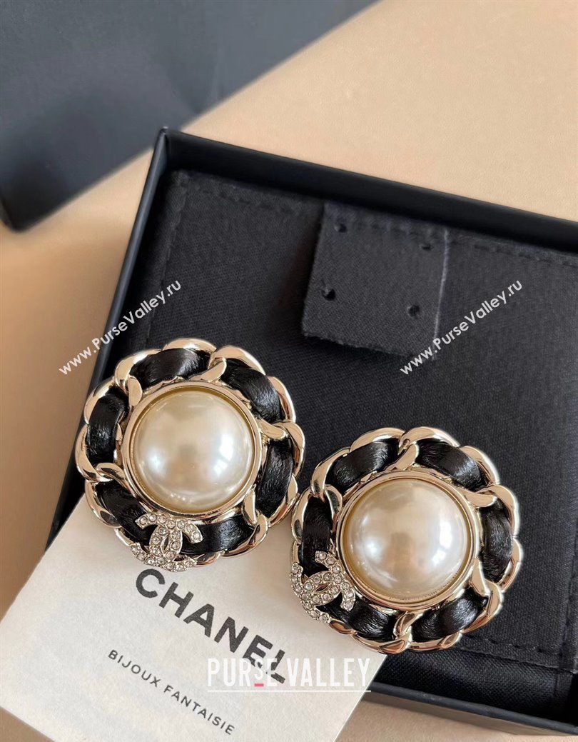 Chanel Round Studs Earrings Black Leather 2026 0109 (YF-260109044)