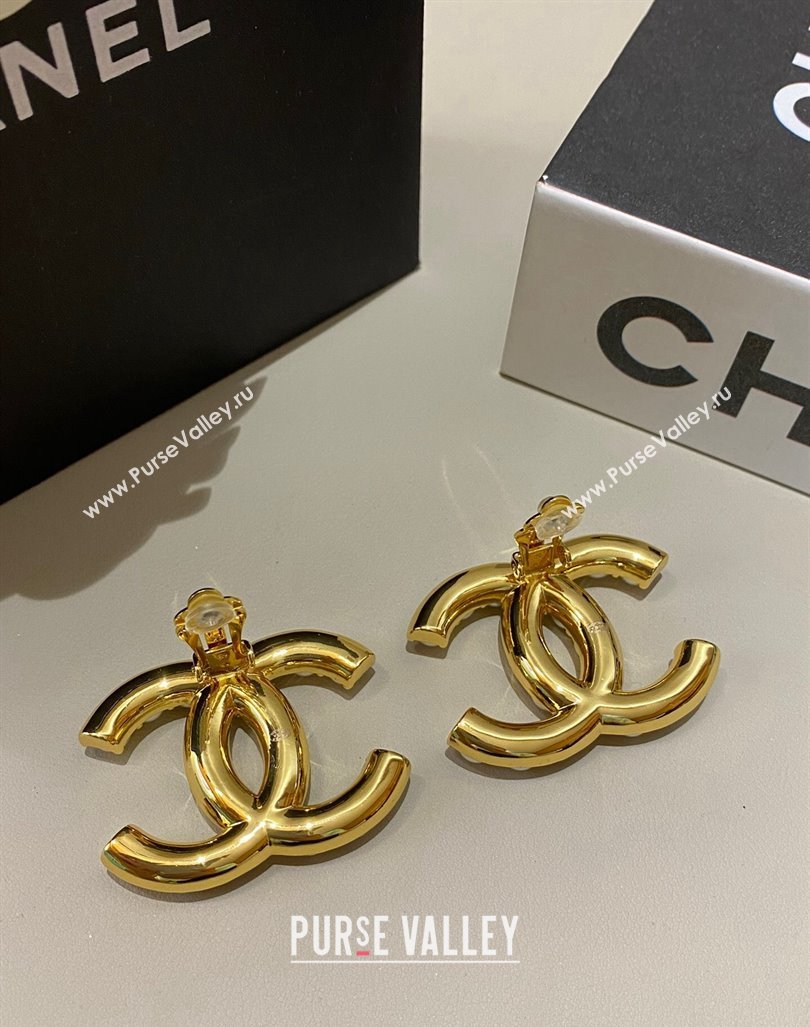 Chanel Large Pearls CC Earrings 2024 0730 (YF-240730035)