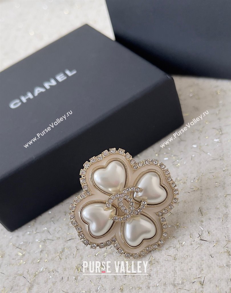 Chanel Bloom Brooch White 2024 0729 (YF-240729130)