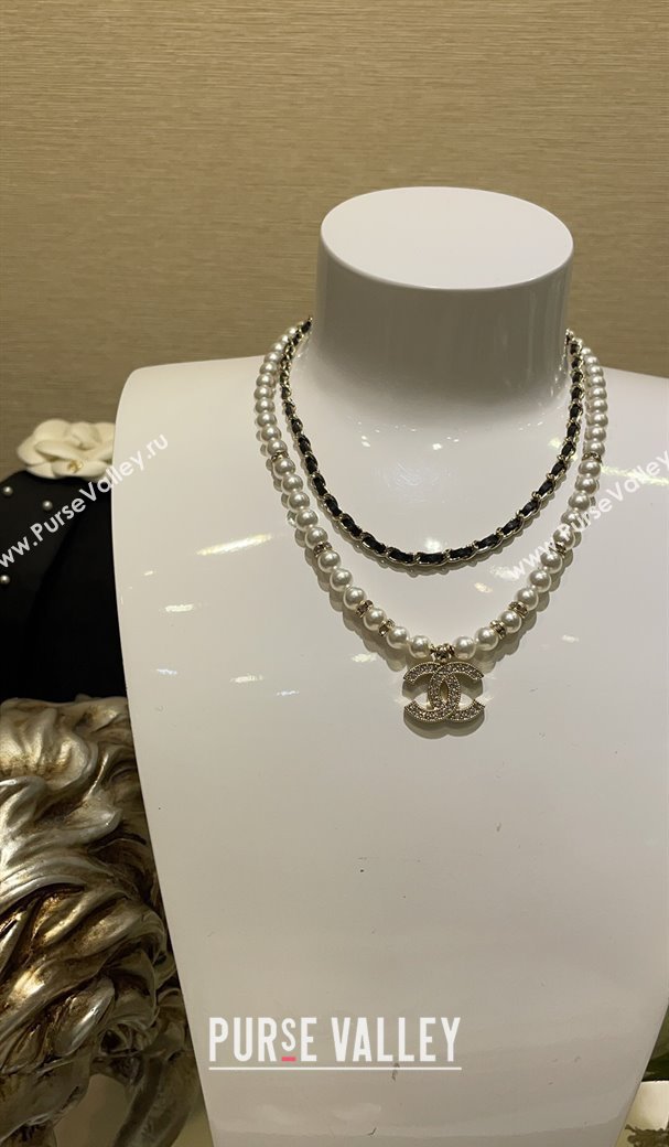 Chanel Pearls and Chain Short Necklace Black Lambskin Leather 2025 (YF-250113078)