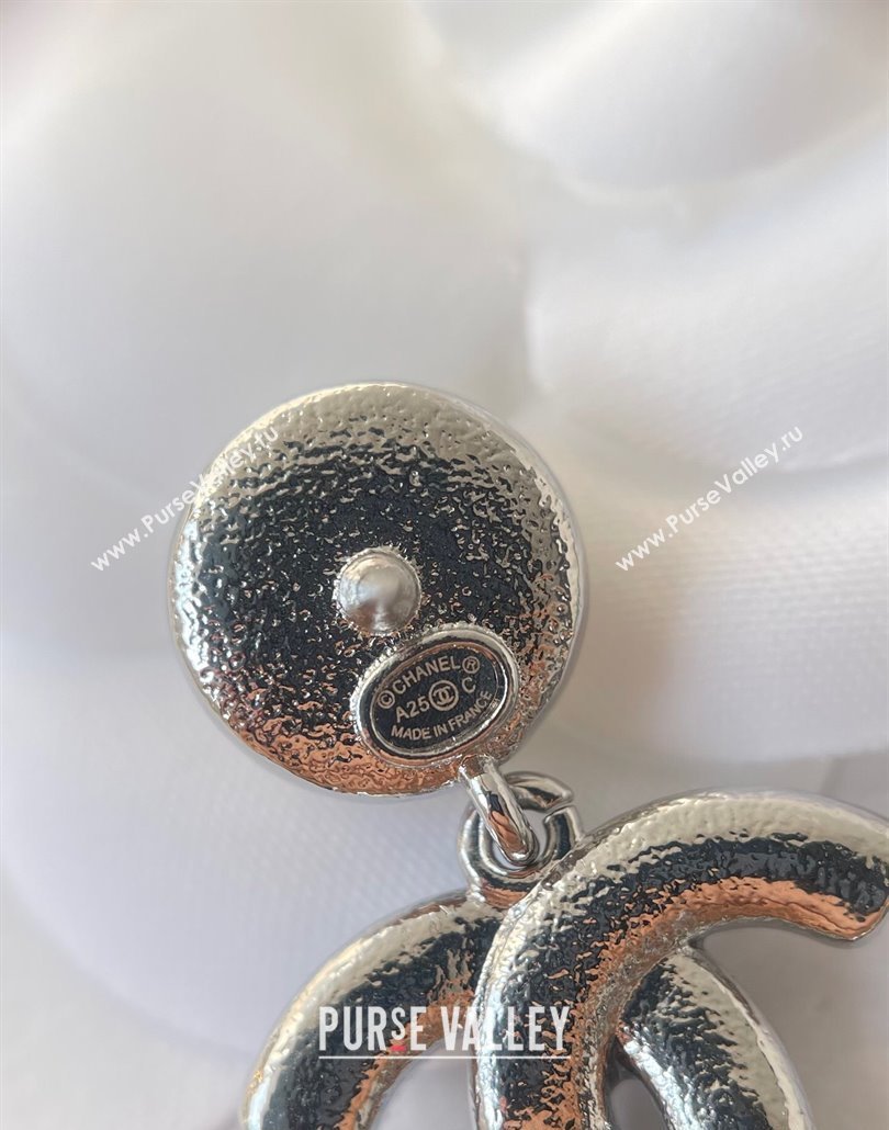 Chanel CC Short Earrings with Sequins White 2025 ABE871 (YF-250114033)