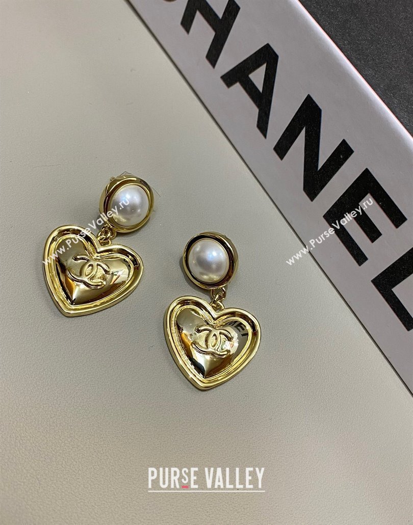 Chanel Vintage Heart Short Earrings 2025 0114 (YF-250114003)
