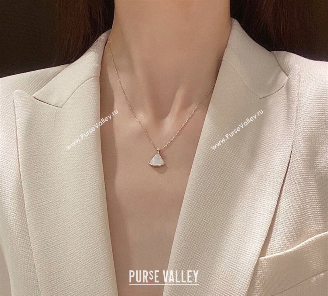 Bvlgari Divas Dream Pendant Necklace White/Gold 2025 0114 (YF-250114062)