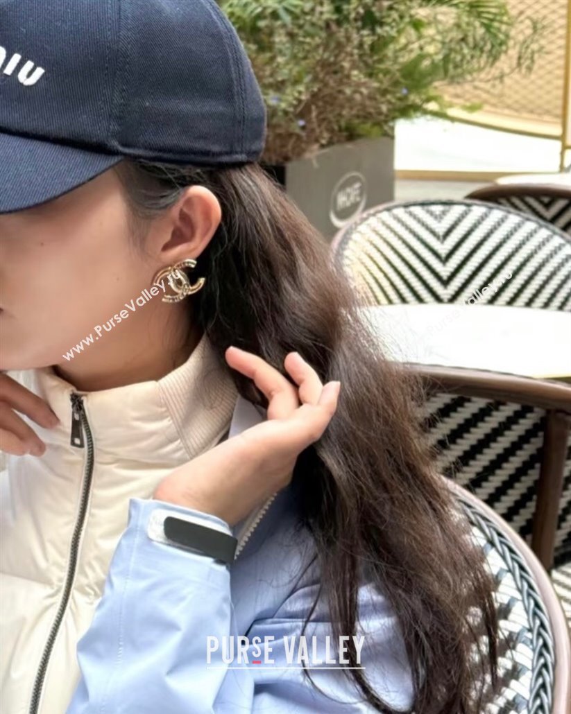 Chanel Letters CC Stud Earrings Gold 2025 0113 (YF-250113073)