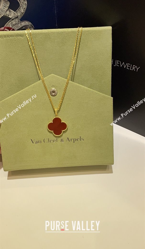 Van Cleef Arpels Magic Alhambra long necklace, 1 motif in 18K yellow gold Red 2025 0114 (YF-250114084)