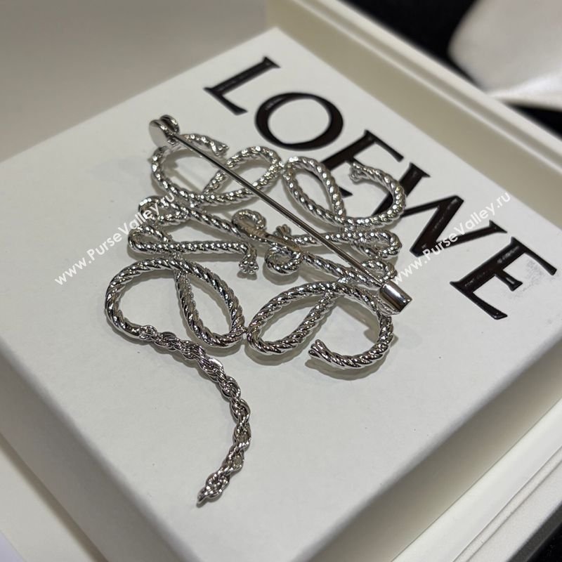 Loewe Anagram Brooch Silver 2026 0321 (YF-260321043)