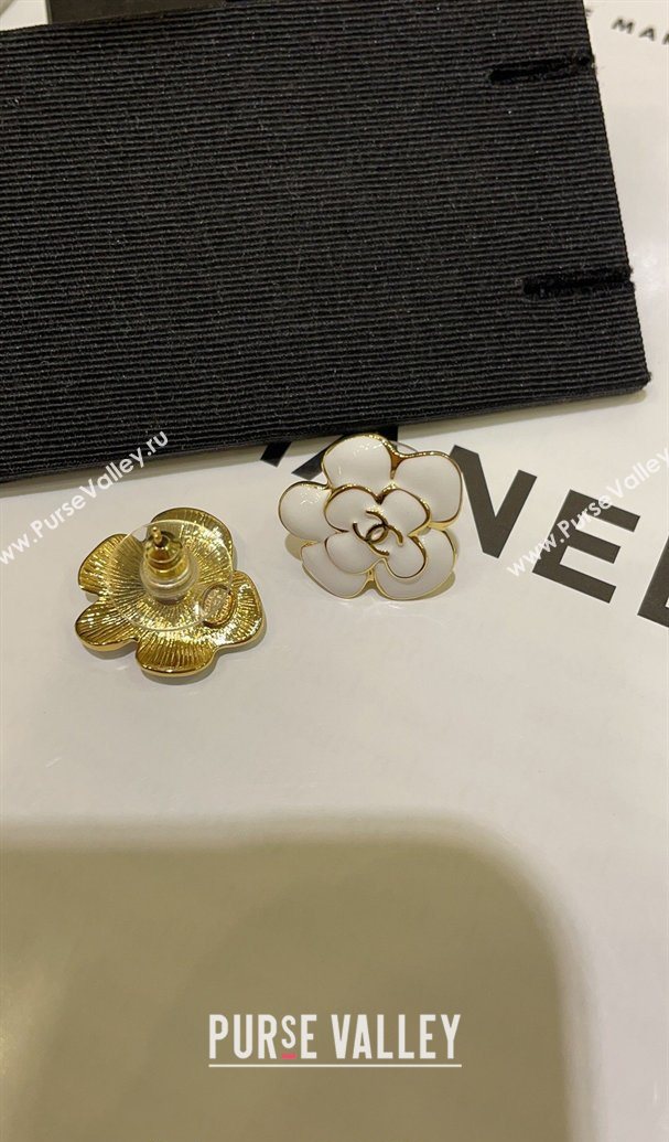 Chanel Camellia Studs Earrings White 2026 CH032028 (YF-260320107)