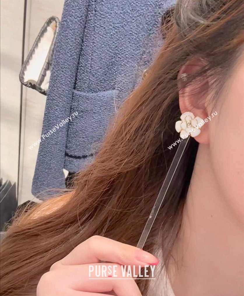 Chanel Camellia Studs Earrings White 2026 CH032028 (YF-260320107)