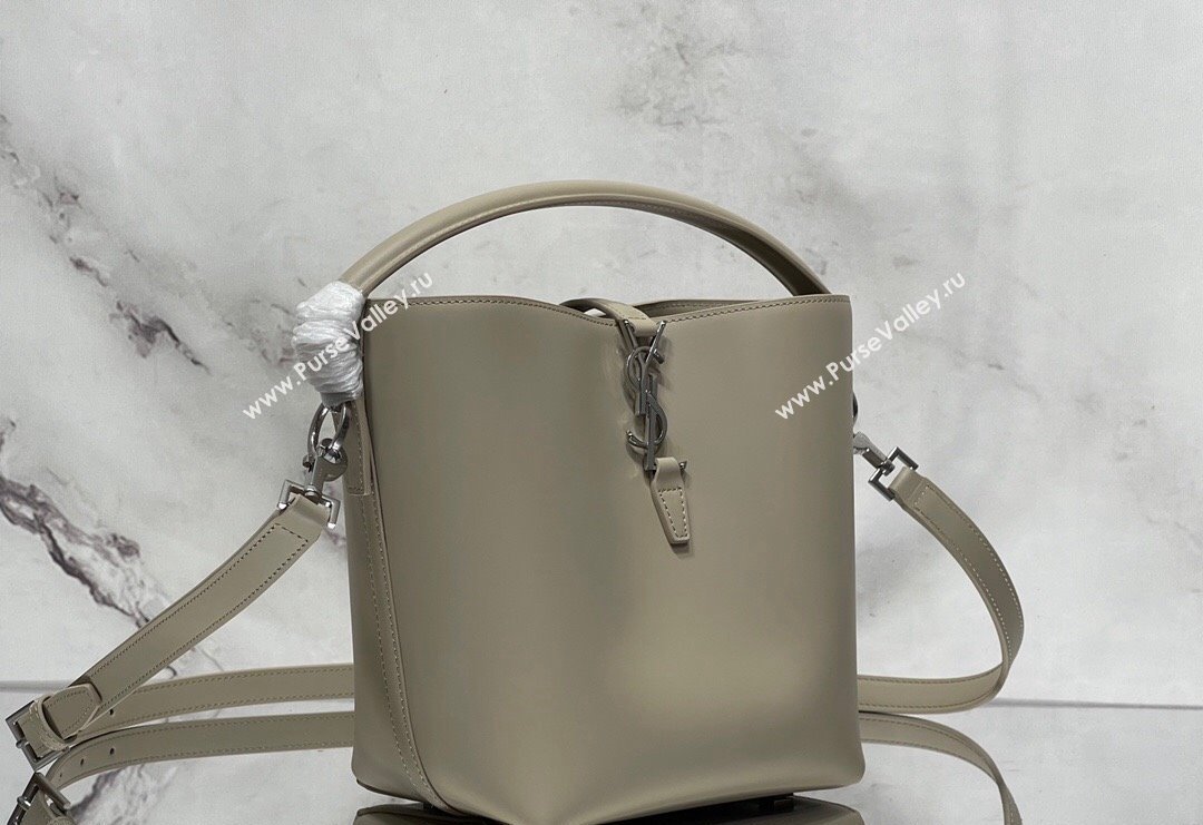 Saint Laurent Le 37 Small Bucket bag in Shiny Leather 749036 Grey 2024 (nana-240202004)