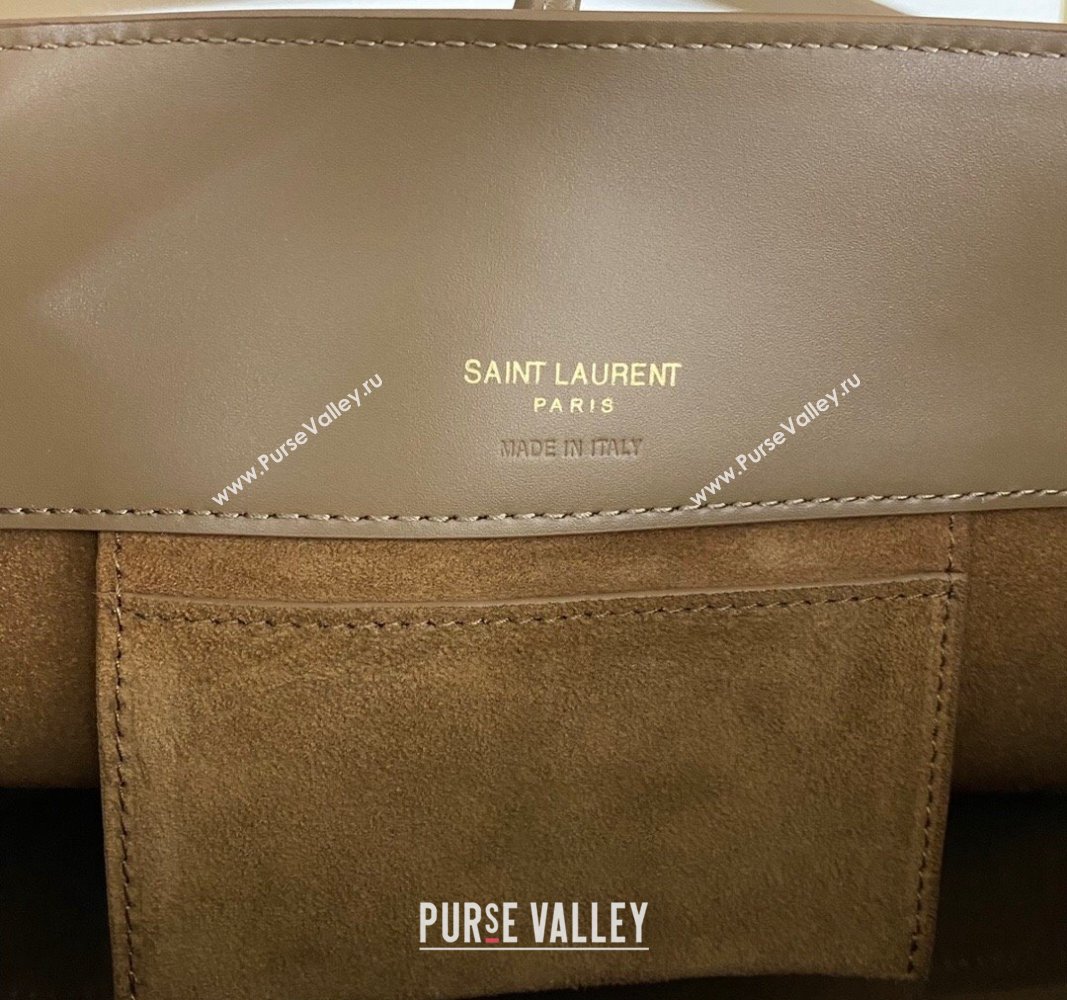 Saint Laurent Le 37 Small Bucket Bag in Shiny Leather 749036 Dark Cork 2024 0525 (nana-240525032)