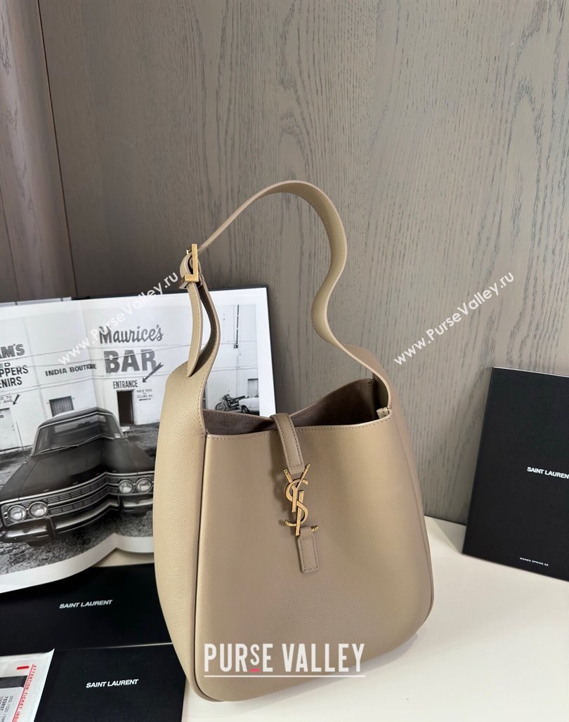 Saint Laurent LE 5 À 7 Soft Small Hobo Bag in Grained Leather 713938 Beige 2024 TOP (hongs-240713006)