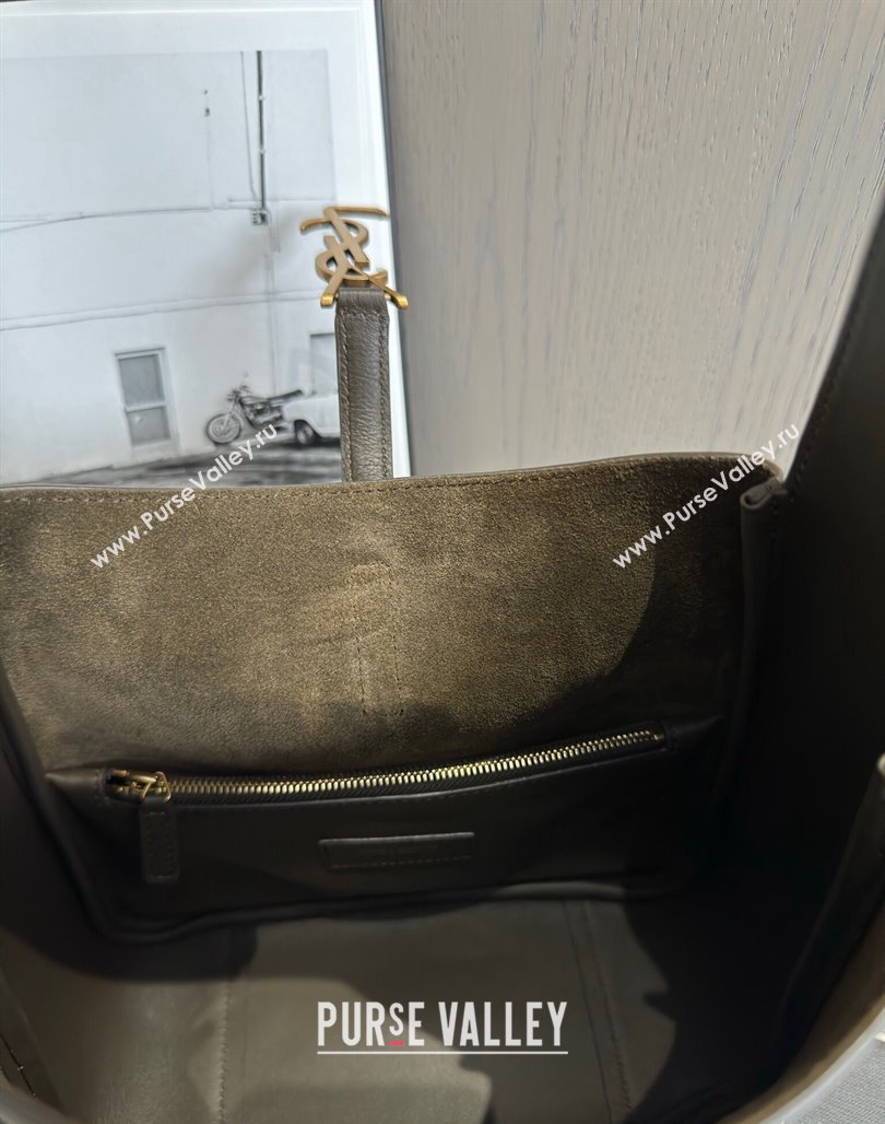 Saint Laurent LE 5 À 7 Soft Small Hobo Bag in Grained Leather 713938 Light Musk 2024 TOP (hongs-240713008)