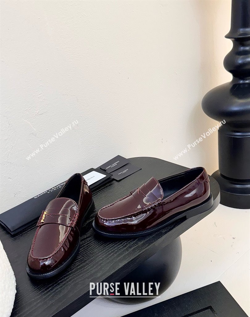 Saint Laurent Le Loafers Penny Slippers in Patent Leather Burgundy 2025 (KER-250424028)