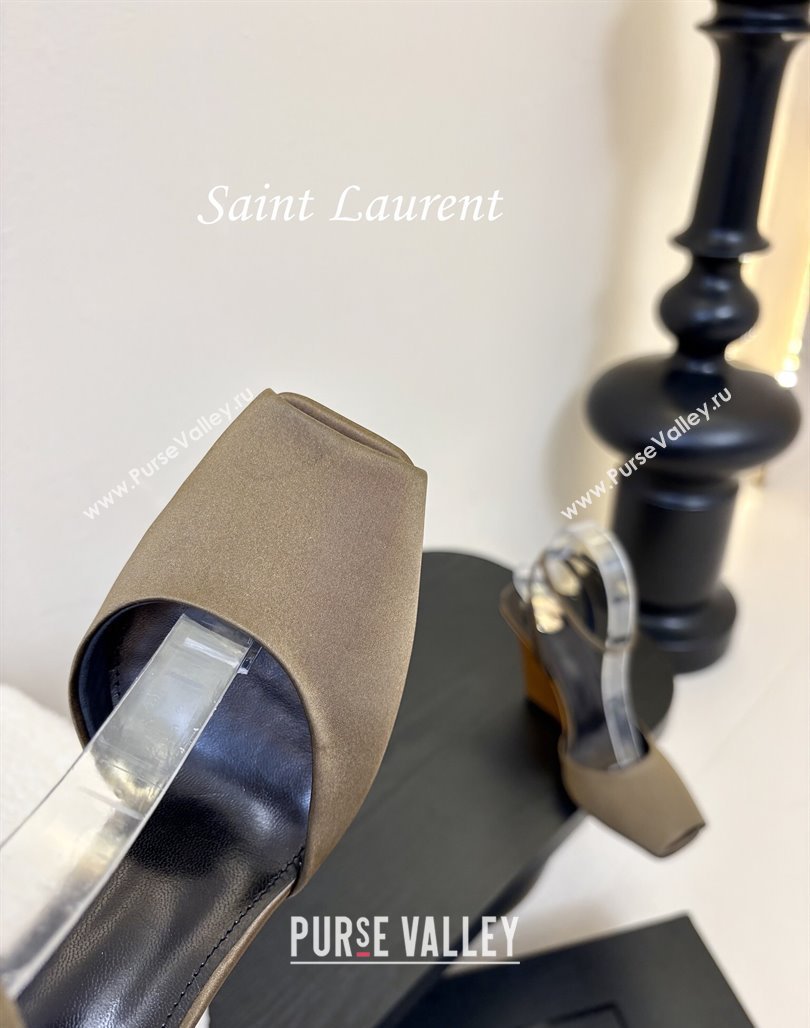 Saint Laurent La Scandale Open Toe Wedge Sandals 11cm in Satin Green/Gold 2025 8180079 (MD-250424060)