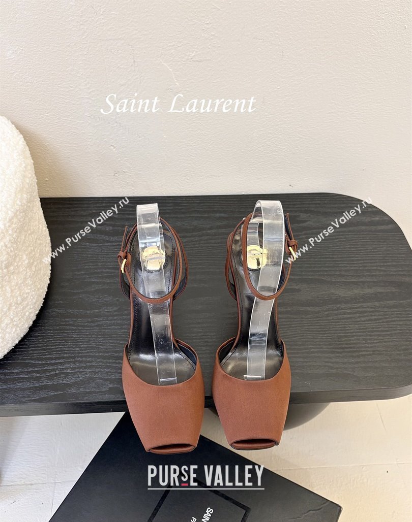 Saint Laurent La Scandale Open Toe Wedge Sandals 11cm in Satin Brown/Gold 2025 8180079 (MD-250424063)