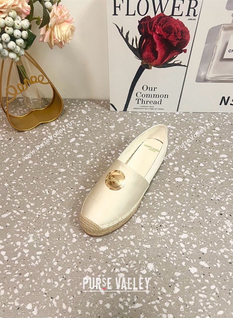 Saint Laurent Satin Espadrilles Flat with Gold-Tone Round Logo White 2025 (JD-250424083)