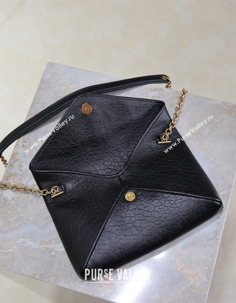 Saint Laurent Cassandre Chain Clutch in Embossed Lambskin Black 2025 819271 (YY-250625099)