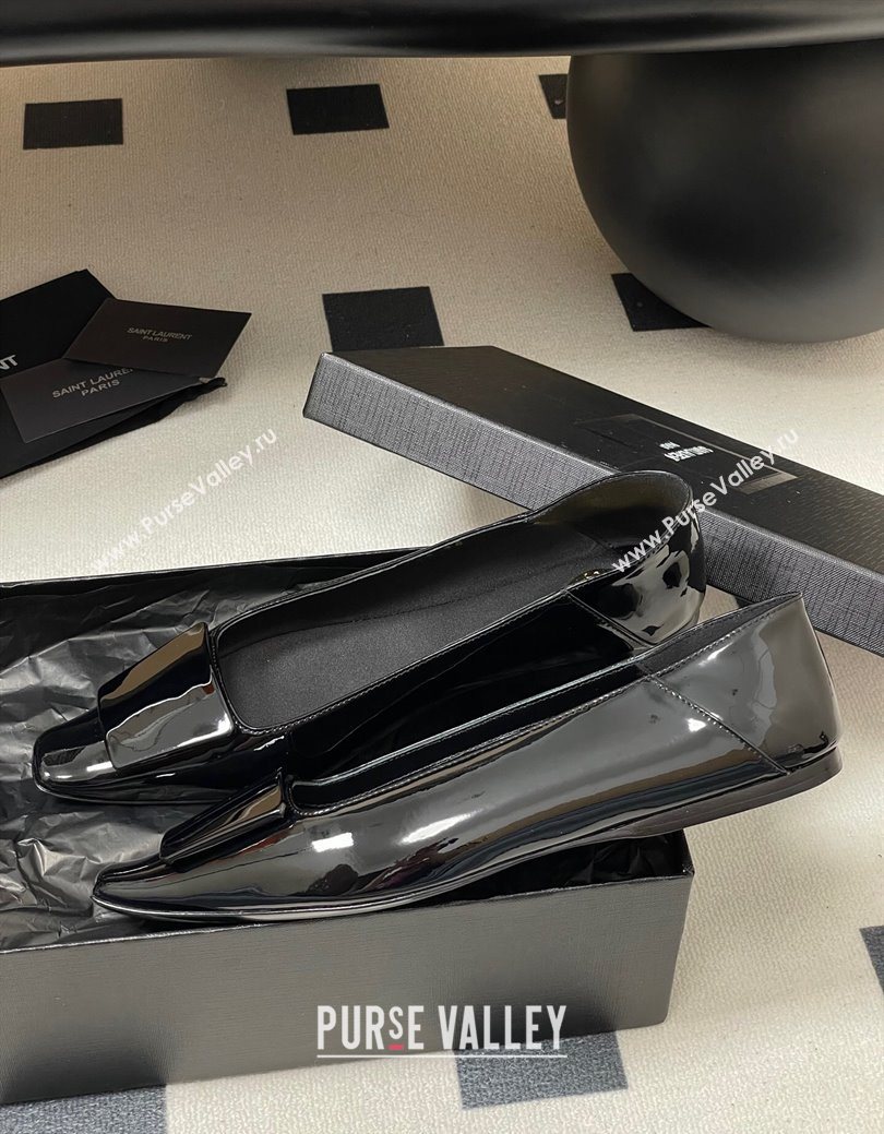 Saint Laurent Cassandre Ballerinas Flat with Square Buckle in Patent Leather Black 2025 (MD-250825104)