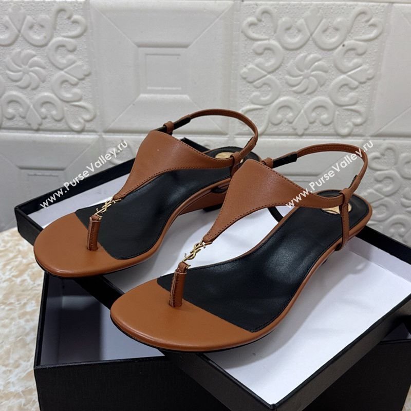 Saint Laurent Cassandra Wedge Thong Sandals 3.5cm in Calfskin Brown 2025 825279 (MD-250825122)