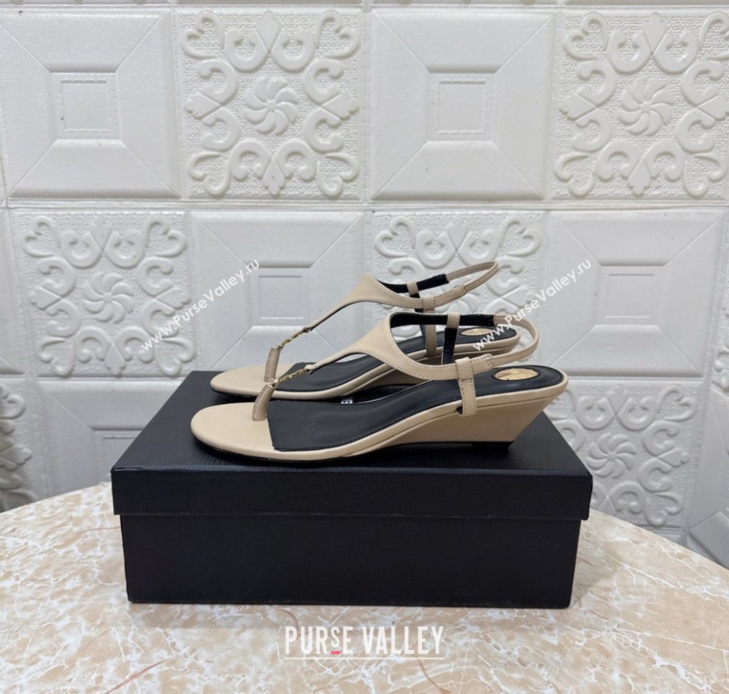 Saint Laurent Cassandra Wedge Thong Sandals 3.5cm in Calfskin Beige 2025 825279 (MD-250825124)