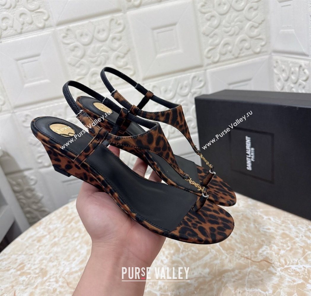 Saint Laurent Cassandra Wedge Thong Sandals 3.5cm in Leopard Print 2025 825279 (MD-250825125)