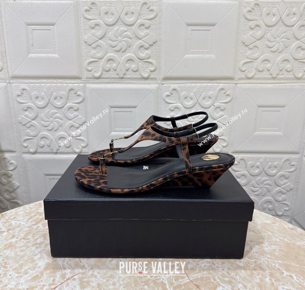 Saint Laurent Cassandra Wedge Thong Sandals 3.5cm in Leopard Print 2025 825279 (MD-250825125)