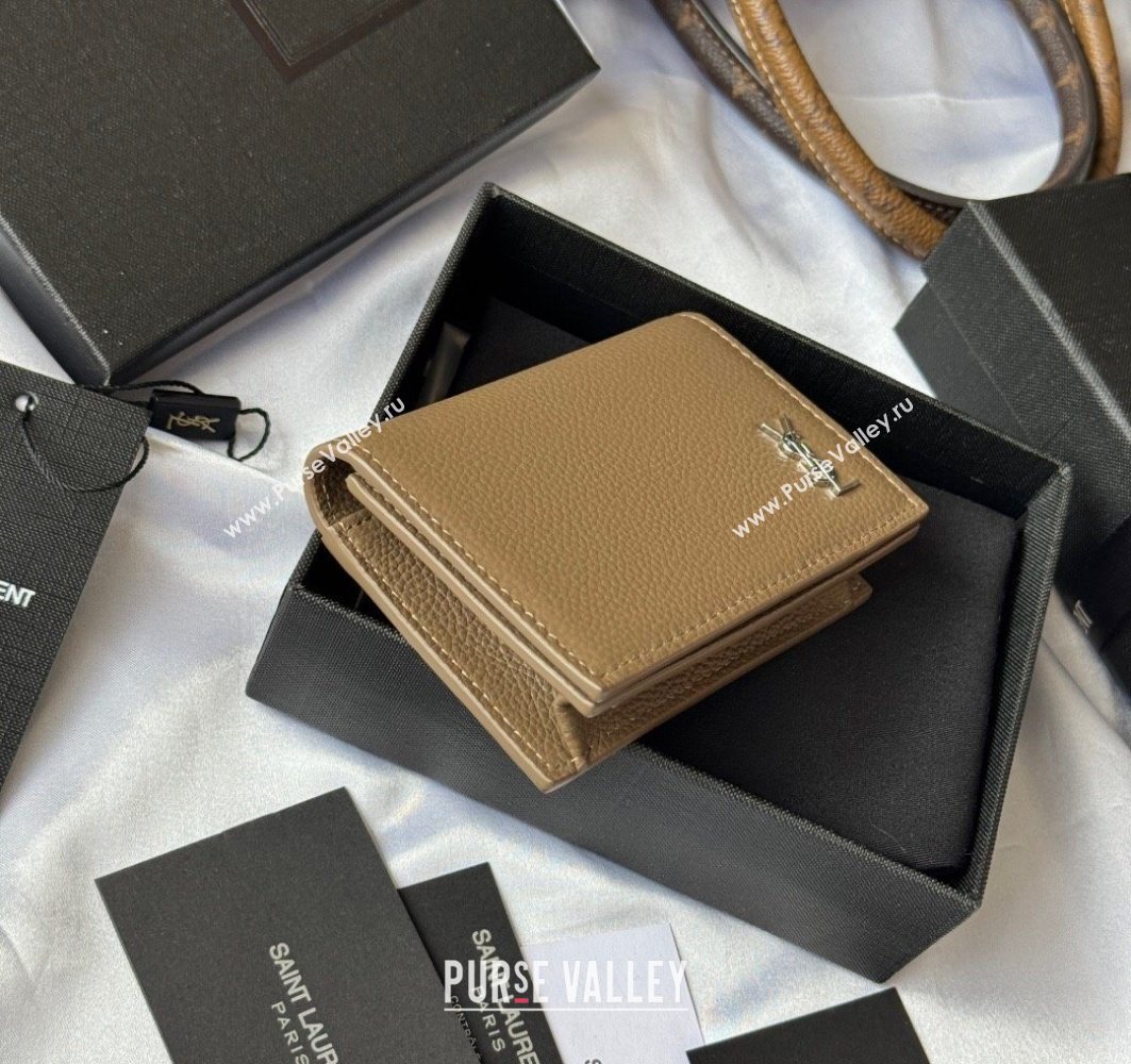 Saint Laurent Cassandre Shadow Business Card Case in Grained Leather Beige/Silver 2025 693492 (YY-251120011)