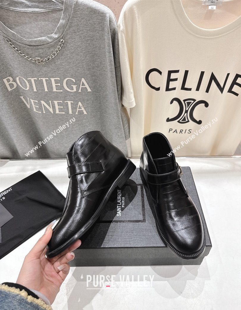 Saint Laurent Flat Chelsea Booties in Embossed Leather Black 2025 YSL121303 (MD-251213051)