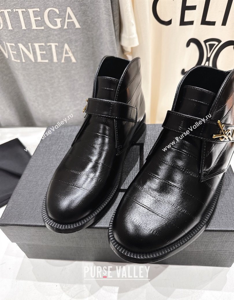 Saint Laurent Flat Chelsea Booties in Embossed Leather Black 2025 YSL121303 (MD-251213051)