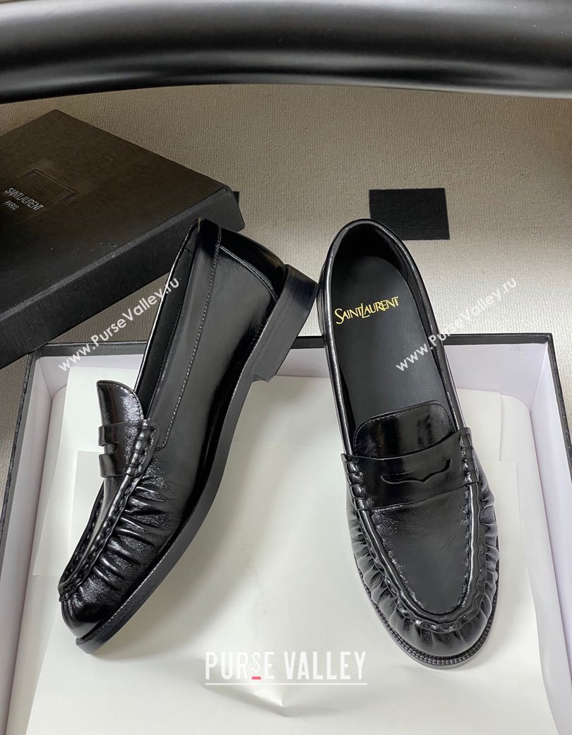 Saint Laurent Le Loafers Penny Slippers in Oil Leather Black/Gold 2025 7668790 (MD-251215007)