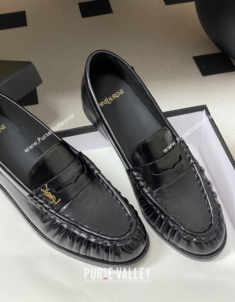 Saint Laurent Le Loafers Penny Slippers in Oil Leather Black/Gold 2025 7668790 (MD-251215007)