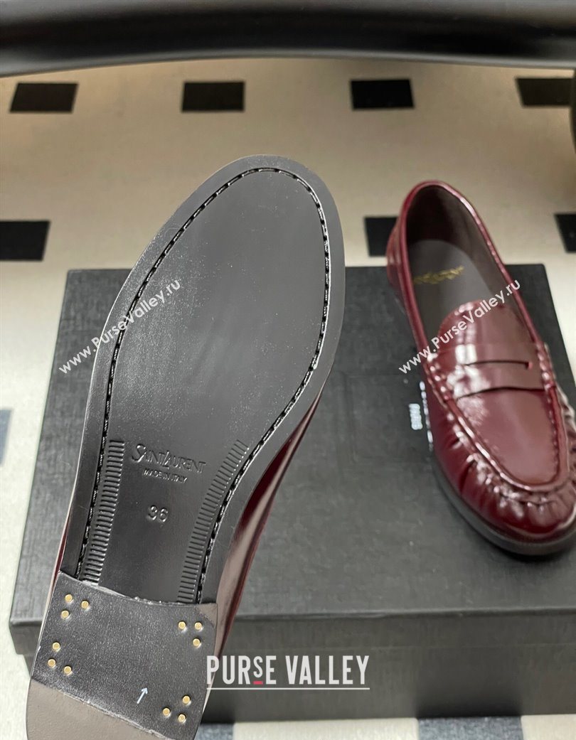 Saint Laurent Le Loafers Penny Slippers in Oil Leather Dark Burgundy 2025 7668790 (MD-251215008)